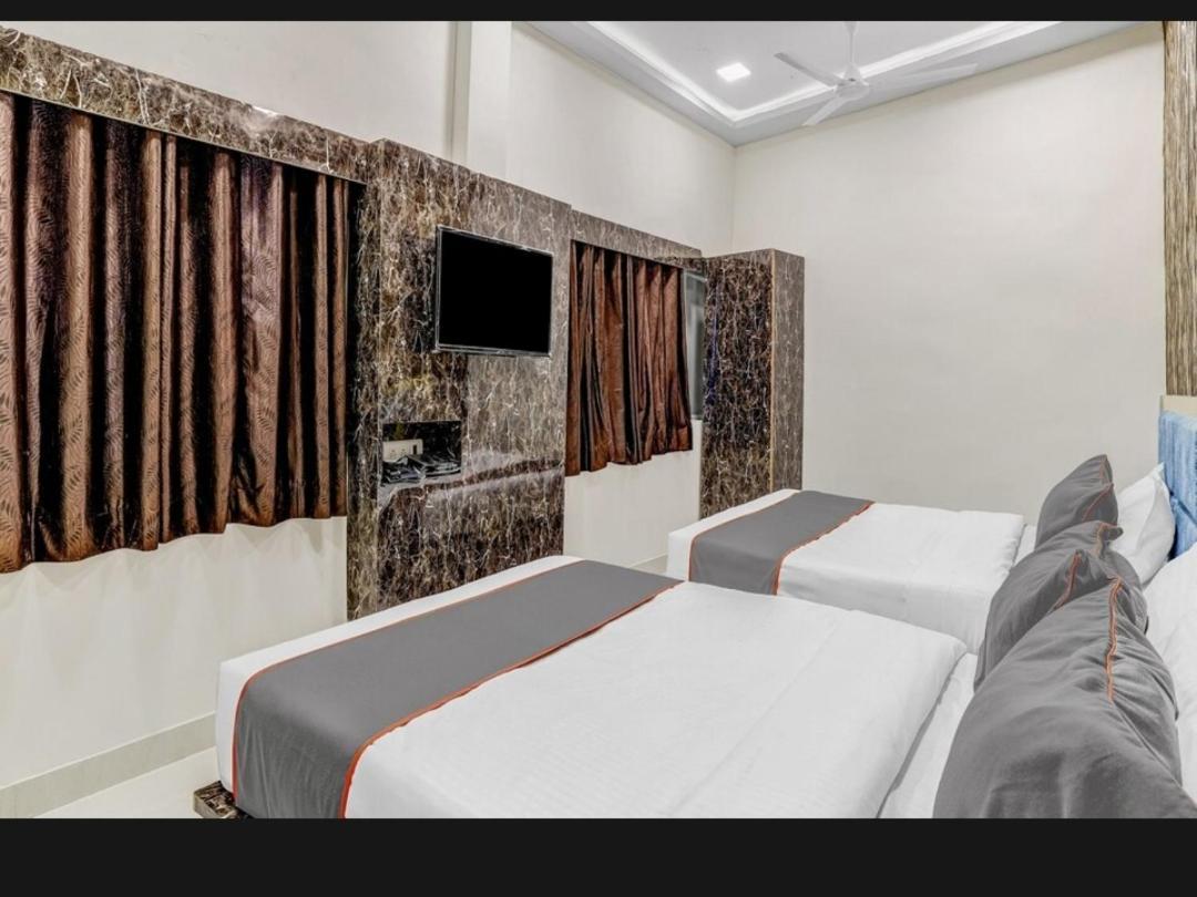 Hotel Bhavya Residency Ahmedabad Ngoại thất bức ảnh