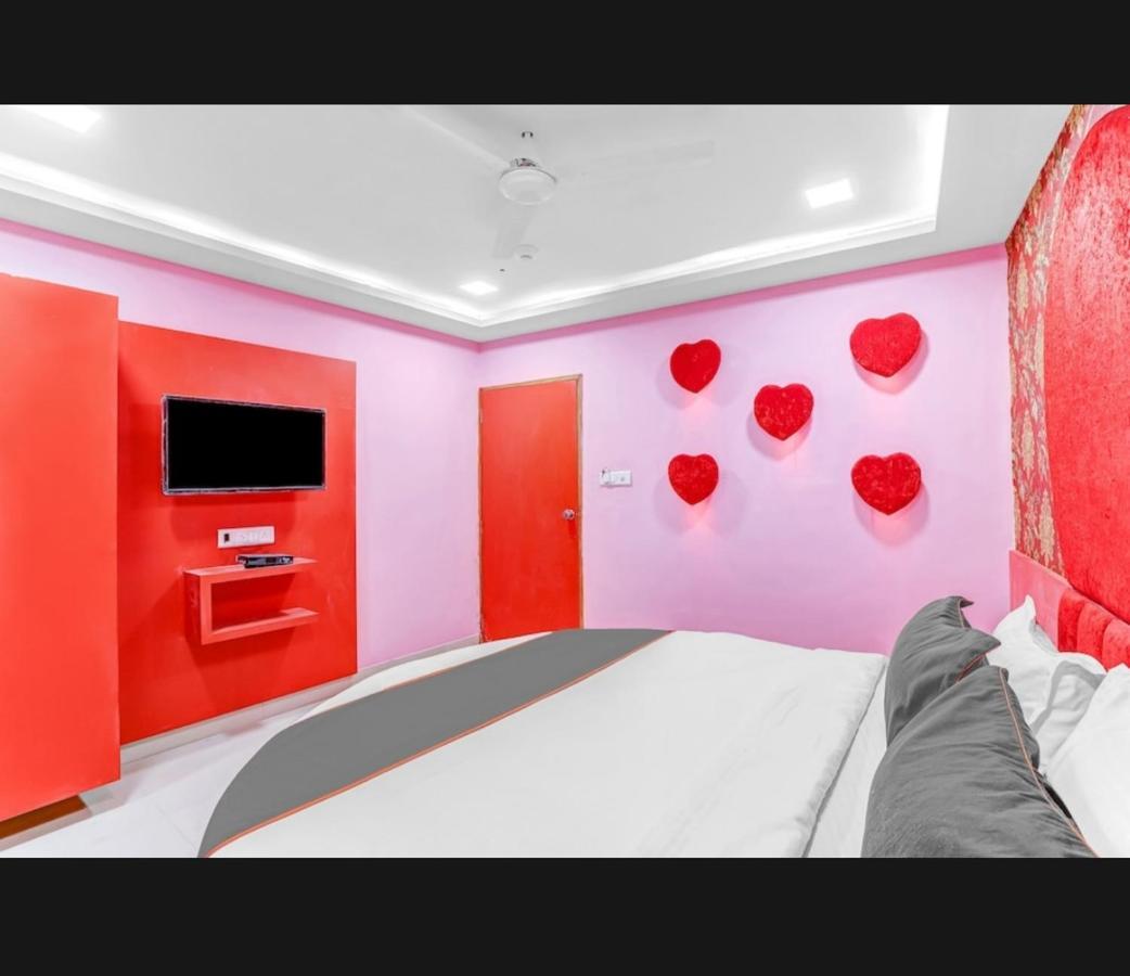 Hotel Bhavya Residency Ahmedabad Phòng bức ảnh